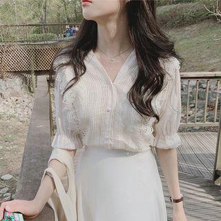 Lace Trim Short Sleeve V-neck Blouse
