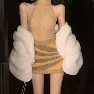 Halter Top / Pencil Skirt / Padded Jacket