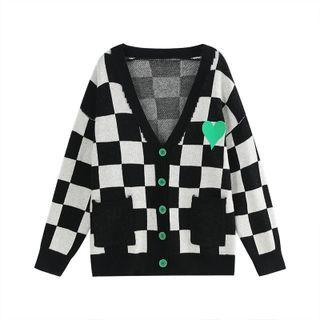 Heart Patch Checkerboard V-neck Cardigan Black - One Size