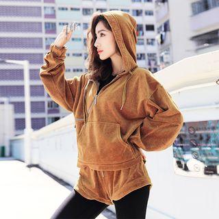 Velvet Hoodie / Sports Shorts