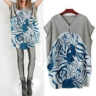 Print Panel Loose Fit V-neck T-shirt