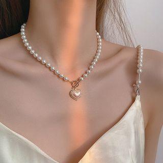 Heart Faux Pearl Pendant Choker White & Gold - One Size
