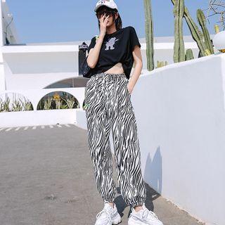 Set: Short-sleeve Bear Print T-shirt + Zebra Print Cropped Harem Pants