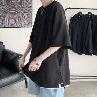 Short-sleeve Button-side T-shirt