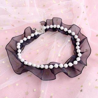 Ruffle Trim Bead Necklace
