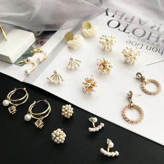 Rhinestone / Faux Pearl Earring