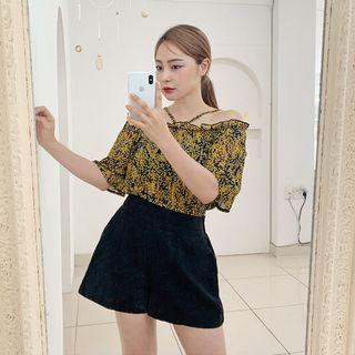 Off-shoulder Foliage Blouse