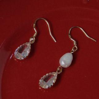 Freshwater Pearl Rhinestone Asymmetrical Drop Earring B-748 - 1 Pair - Gold - One Size