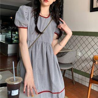 Puff-sleeve Plaid Mini Smock Dress Black & White - One Size
