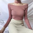 Set: Off Shoulder Long-sleeve T-shirt + Choker