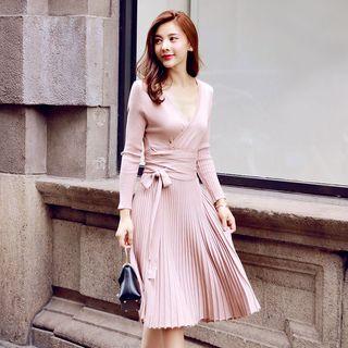 Long-sleeve Tie-waist Pleated Dress
