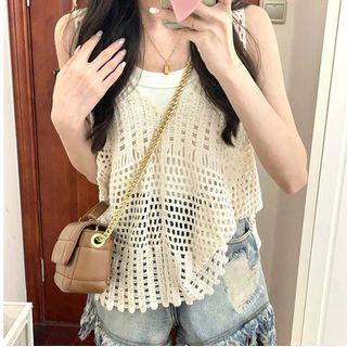 Plain Tank Top / Pointelle Knit Top / Distressed Denim Shorts / Set