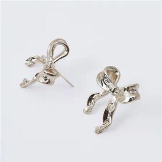 Irregular Bow Ear Stud 1 Pair - Silver - One Size