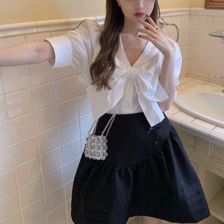 Short-sleeve V-neck Bow-front Top