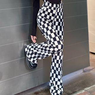 Lettering Sweatshirt / Checkerboard Bootcut Pants