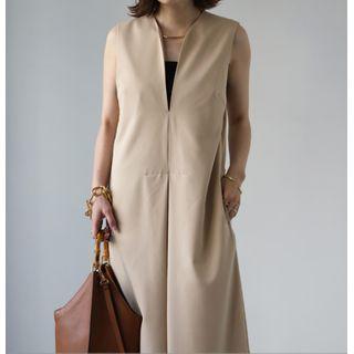 Sleeveless Open-placket Jumpsuit