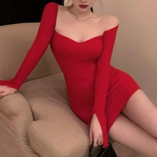 Long-sleeve Off-shoulder Knit Bodycon Dress Red - One Size