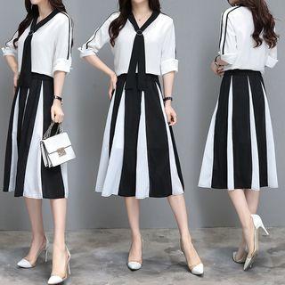 Set: Elbow-sleeve V-neck Blouse + Two-tone A-line Chiffon Skirt