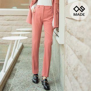 Plus Size Band-waist Tapered Pants