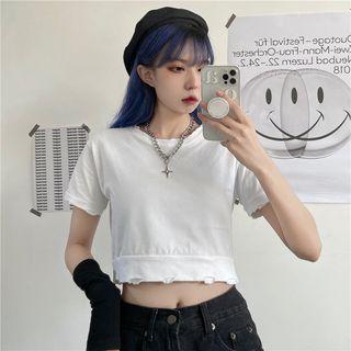 Short-sleeve Distressed Crop T-shirt