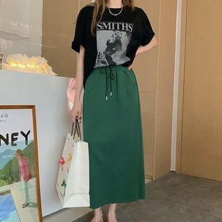 Maxi A-line Skirt / Elbow-sleeve Print T-shirt