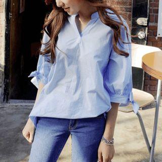 Short-sleeve Loose-fit Blouse
