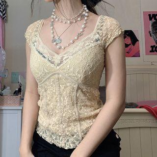 Short Sleeve V-neck Lace Crop Top