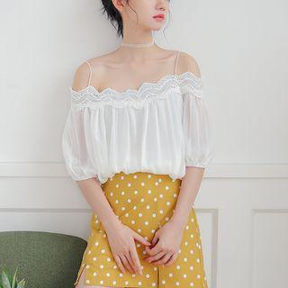 Off Shoulder Short-sleeve Blouse / A-line Skirt