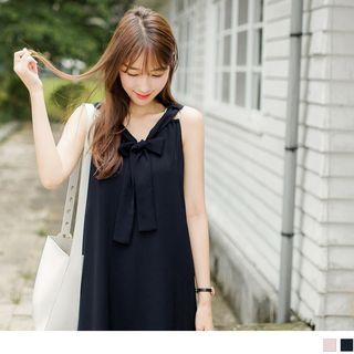 Sleeveless Tie-neck Sheath Dress