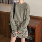 Zip Detail Sweatshirt / Leopard Print A-line Skirt