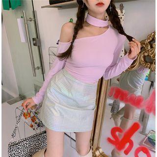 Long-sleeve Asymmetric Shoulder Halter Top / High-waist Plaid Skirt