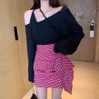 Long-sleeve T-shirt / Asymmetric Plaid Skirt
