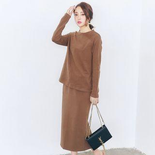 Set: Long-sleeved Top + Midi Skirt