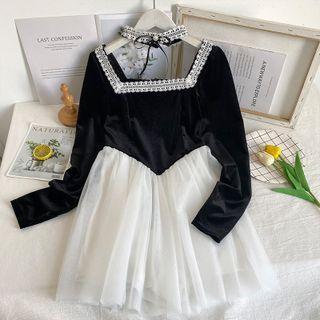Two-tone Square-neck Mini Dress With Choker