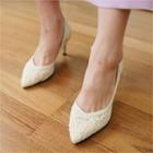 Pointy-toe Laced Pumps