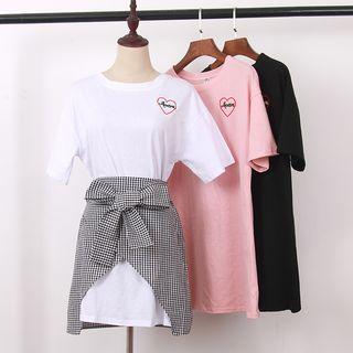 Set: Short-sleeve Heart Embroidery Long T-shirt + Plaid Mini Skirt