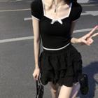 Short-sleeve Square-neck Contrast Trim T-shirt / High-waist A-line Tiered Skirt