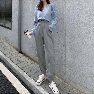 Chain-back Cropped Sweatshirt / Elastic High-waist Harem Pants