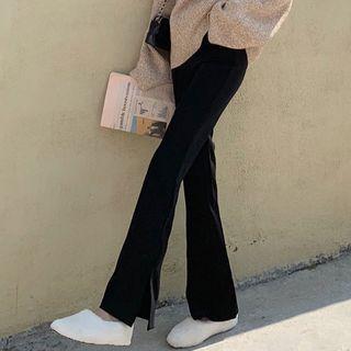 Boot-cut Pants / Turtleneck Sweater