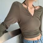 Long-sleeve V-neck Halter Cropped T-shirt