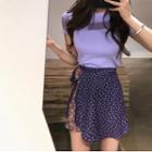 Plain Short-sleeve T-shirt / Floral A-line Skirt