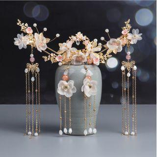 Faux Pearl Floral Wedding Hairpiece