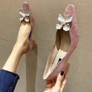 Faux Pearl Flower Accent Chunky Heel Pumps