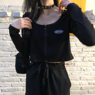 Long-sleeve Zip T-shirt / Wide-leg Cargo Pants