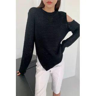 Cold-shoulder Slit-side Knit Top