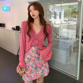 Long-sleeve Button T-shirt / Floral Print Mini A-line Skirt