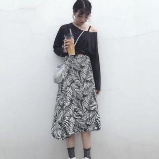 Long-sleeve T-shirt / Leaf Print Asymmetrical A-line Skirt