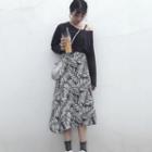 Long-sleeve T-shirt / Leaf Print Asymmetrical A-line Skirt