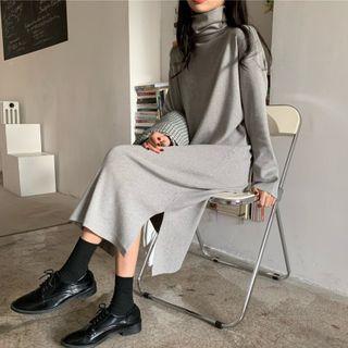 Turtleneck Slit Knit Midi Dress