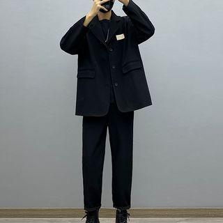 Long-sleeve T-shirt / Plain Blazer / Straight-leg Pants